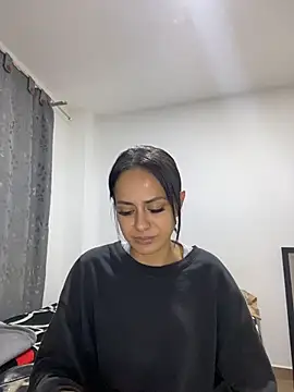 dream party 4U online show from April 7, 2:23 am