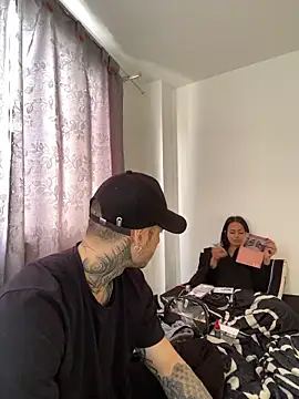 dream party 4U online show from April 12, 6:46 pm