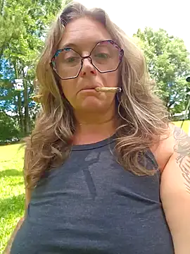 Blondejenn online show from May 12, 7:11 pm