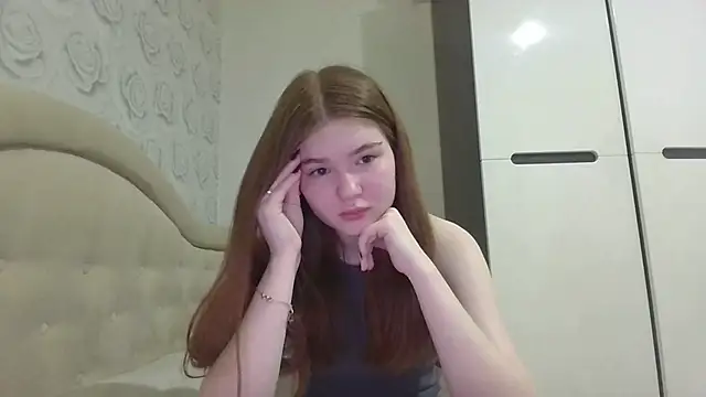 braveblush online show from April 7, 9:15 pm