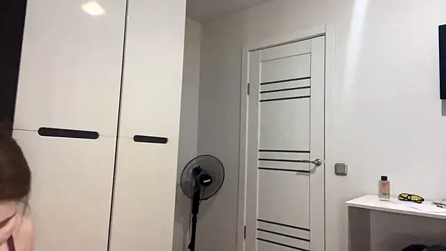 braveblush online show from April 13, 9:09 pm