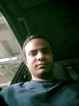 LuisLatinboyy online show from April 14, 11:44 pm