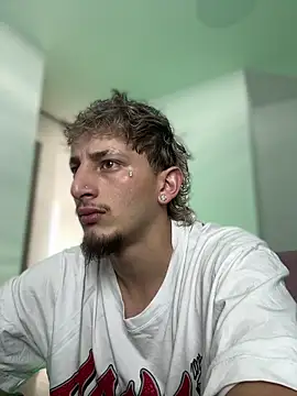 ZarcooX online show from April 7, 9:15 pm