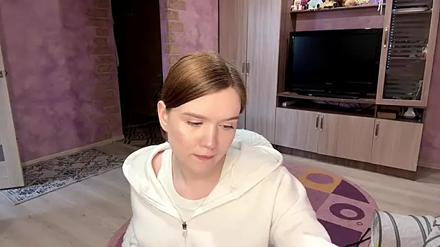 DorotaMeowtTo online show from April 10, 11:15 am