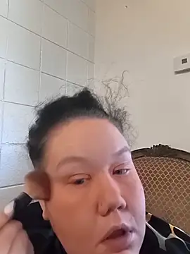 hisalphaqueen27 online show from April 8, 5:35 pm