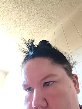 hisalphaqueen27 online show from April 18, 5:28 pm