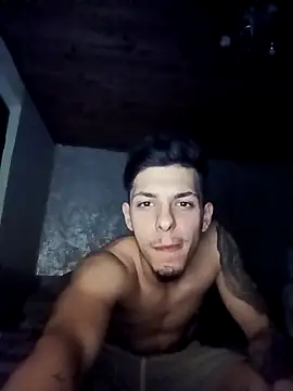 robertmrn112 online show from April 24, 9:06 pm