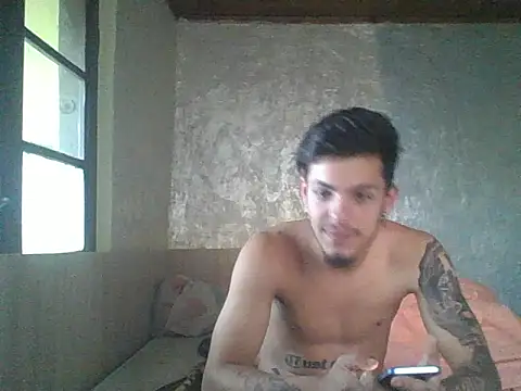 Snapshot of robertmrn112 chatting on May 29, 5:22 pm robertmrn112 online show from May 29, 5:22 pm