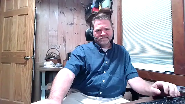 JJ CONN78 online show from April 20, 2:42 pm