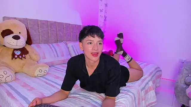 SaNti ll online show from April 7, 2:56 am