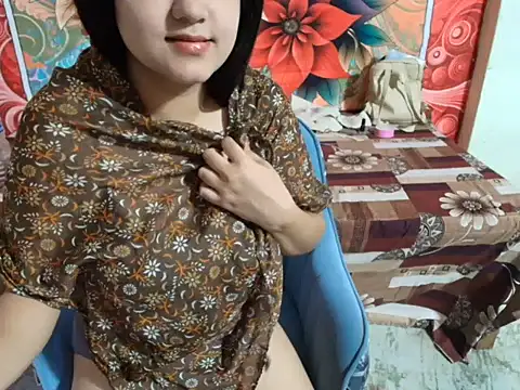 miss -queen online show from May 12, 4:42 am