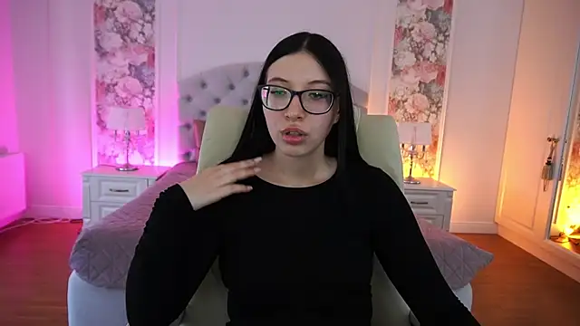 SsoftAura online show from April 13, 12:43 pm