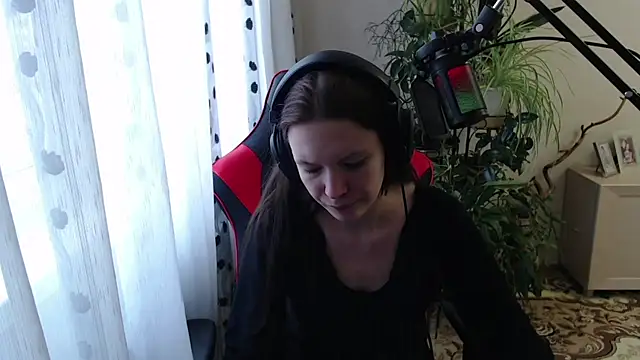 PunyKnee online show from April 10, 10:31 am