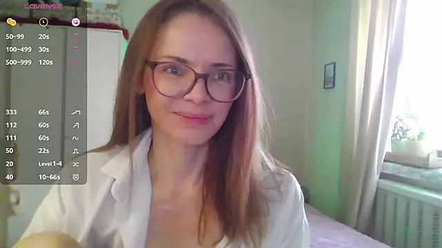 mmmay day online show from April 7, 4:13 am