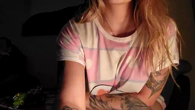 SilvyDiamond online show from April 14, 10:16 pm