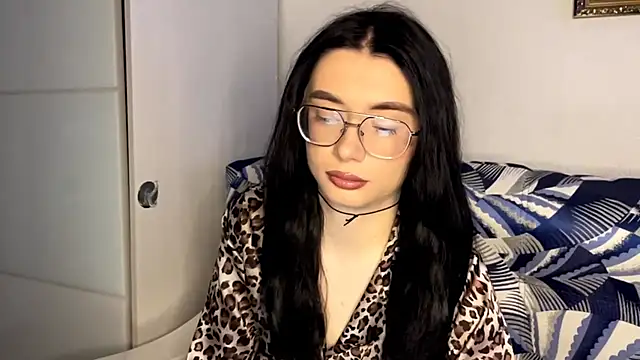 RenataBrought online show from April 12, 3:06 pm