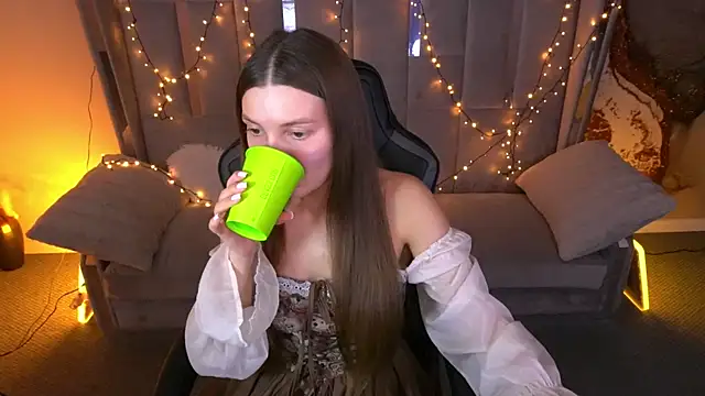 AshleyBaie online show from April 14, 1:17 pm