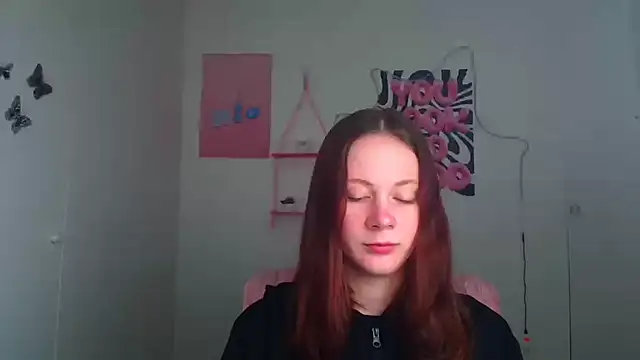 DarkSakuraa online show from April 12, 5:12 am