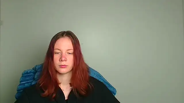 DarkSakuraa online show from April 18, 5:11 am