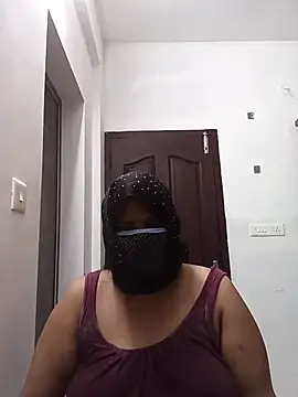 saliya190 online show from April 19, 3:55 pm