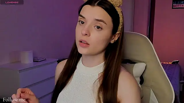 H4naFit online show from April 14, 2:23 pm