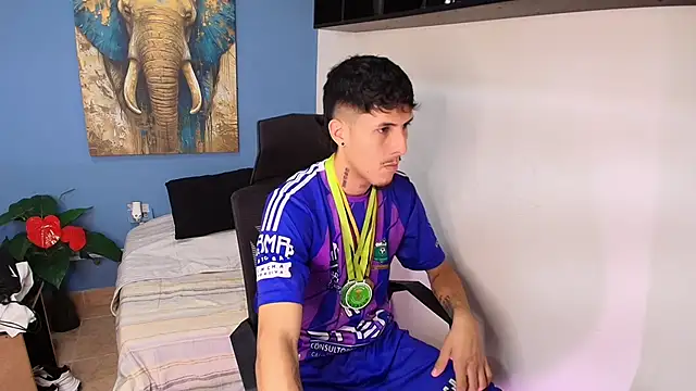 ALEXXXTREM69 online show from April 15, 12:17 am