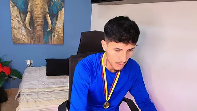 ALEXXXTREM69 online show from April 18, 12:25 am