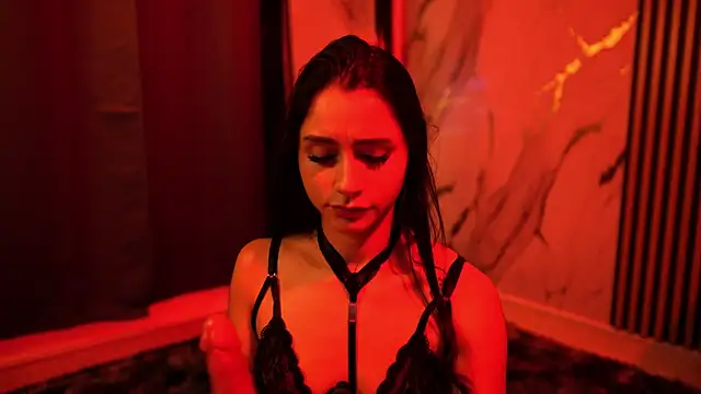 alice twerk online show from June 12, 5:17 am