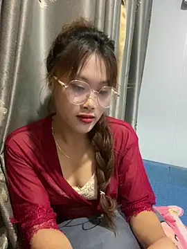 Zoe X1 online show from April 16, 7:53 am