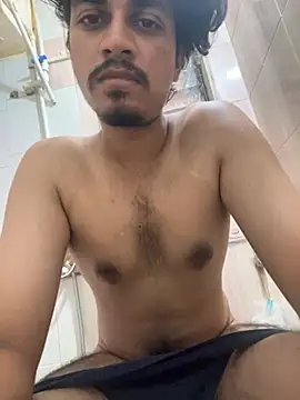 sunnyroy26 online show from April 18, 10:30 am