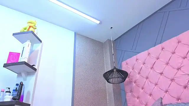 Mia horney- online show from April 14, 12:55 pm