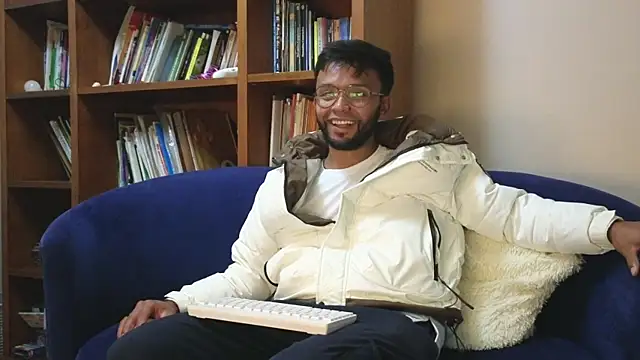 bbctoptwink online show from April 9, 12:32 am