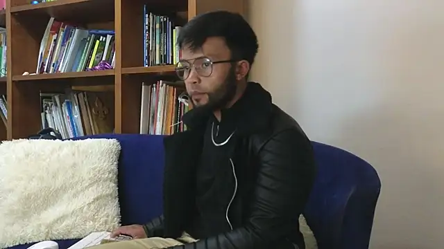 bbctoptwink online show from April 10, 1:44 am