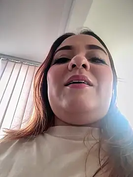 ziara white online show from April 17, 7:28 pm