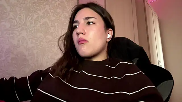 Mary Nitherson online show from April 15, 7:15 am