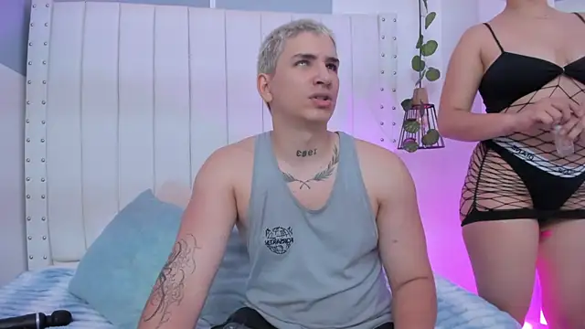 sebas and vanessa online show from April 13, 7:19 pm