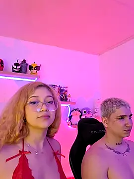 sebas and vanessa online show from April 18, 4:27 am