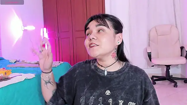 valkyria x online show from April 10, 7:07 pm