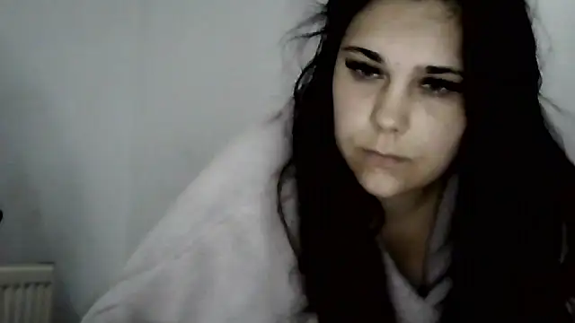 Skyler21XX online show from April 13, 7:03 am