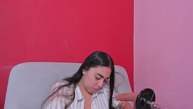 rose smitth online show from April 17, 7:28 pm