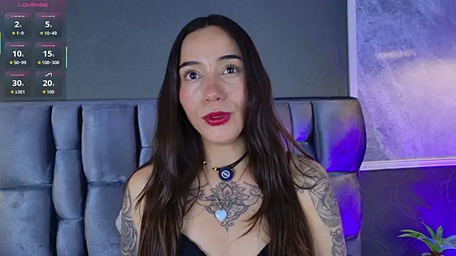 Cata Jonees online show from July 8, 7:51 pm
