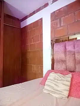 RavenBelmont online show from April 16, 2:34 am