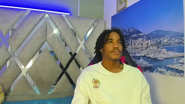 Snapshot of axel_silva4 chatting on June 28, 8:15 pm axel silva4 online show from June 28, 8:15 pm