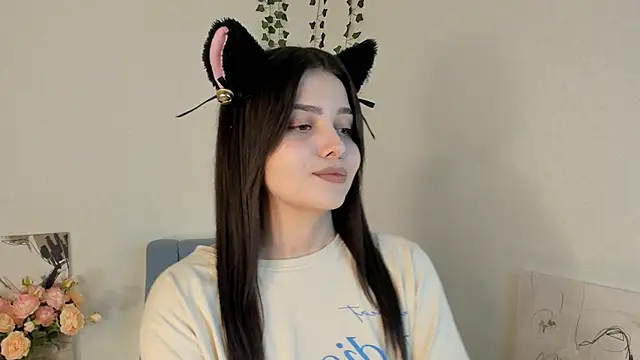 MarianneAuvil online show from April 15, 4:58 pm