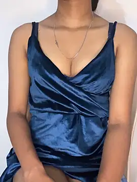 simran-cam online show from April 8, 7:36 pm