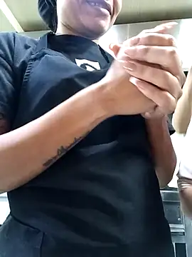 Zeyra hot online show from April 11, 6:23 pm