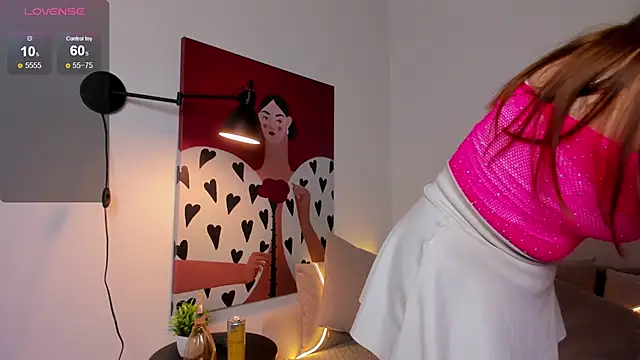 Alice Mart online show from April 13, 9:09 pm