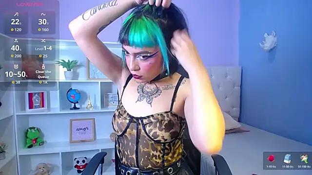 velveth noir online show from April 15, 2:13 pm