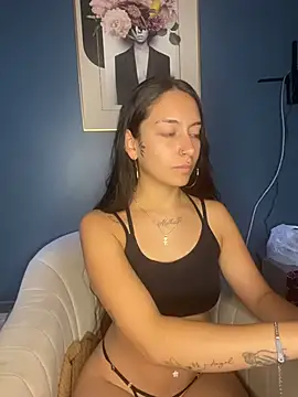 DulceLatinaxo online show from April 11, 7:51 pm