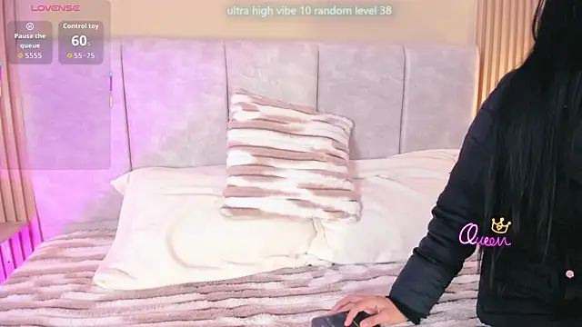 cherlyn 1 online show from April 13, 1:27 pm